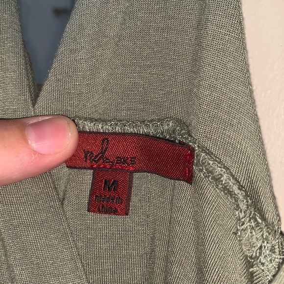 Red by BKE Dress - Picture 4 of 4